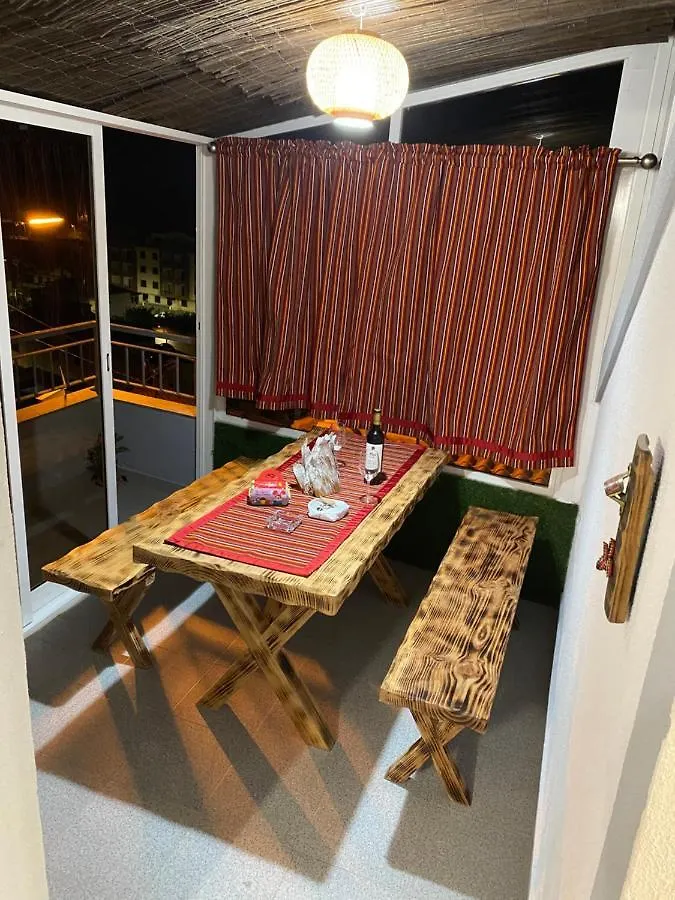 Lovely Newly Refurbished, 1 Bedroom Top Floor Apartment With Sea Views, Fast Wi-Fi Cable Tv And Netflix Ribeira Brava