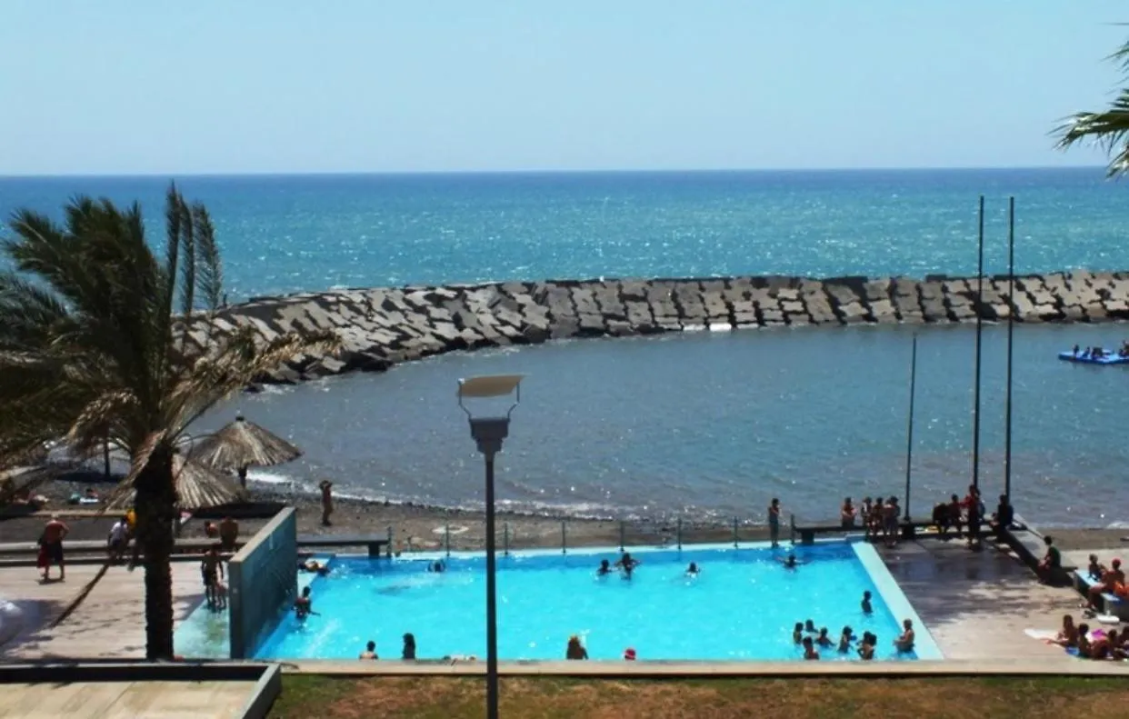 Lovely Newly Refurbished, 1 Bedroom Top Floor Apartment With Sea Views, Fast Wi-Fi Cable Tv And Netflix Ribeira Brava Portugal