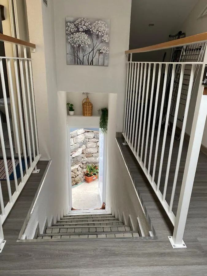 Lovely Newly Refurbished, 1 Bedroom Top Floor Apartment With Sea Views, Fast Wi-Fi Cable Tv And Netflix Ribeira Brava 0*,