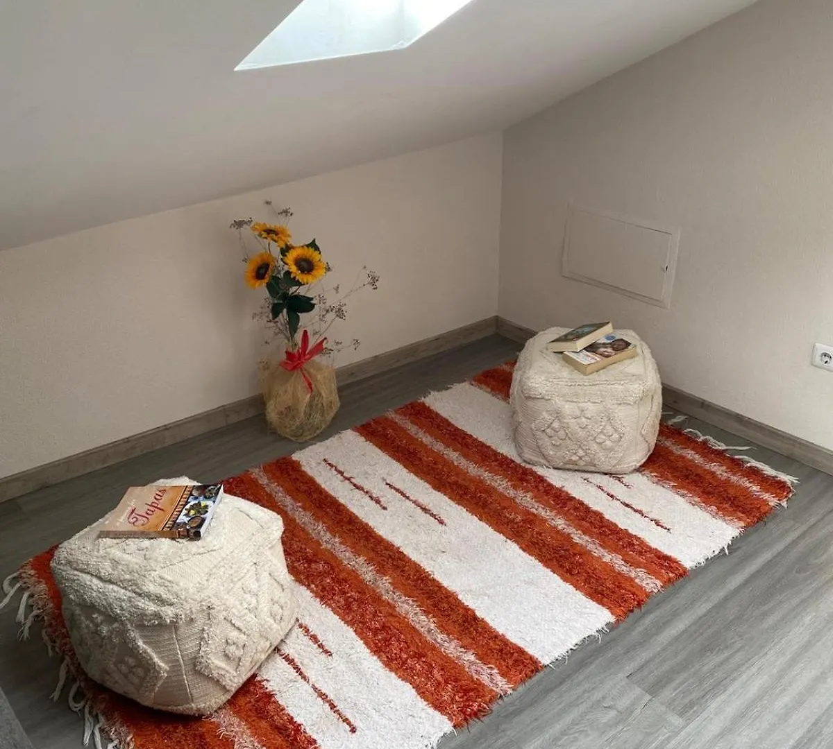 Lovely Newly Refurbished, 1 Bedroom Top Floor Apartment With Sea Views, Fast Wi-Fi Cable Tv And Netflix Ribeira Brava 0*,
