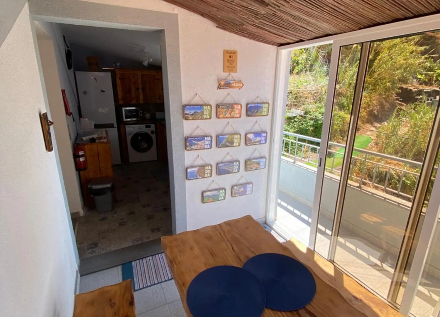 Lovely Newly Refurbished, 1 Bedroom Top Floor Apartment With Sea Views, Fast Wi-Fi Cable Tv And Netflix Ribeira Brava